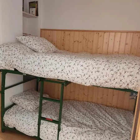 Edelweiss Apartment Jaca